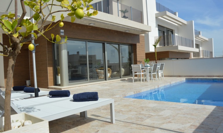 Herverkoop - Villa -
Villamartín