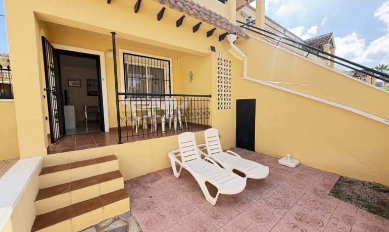 Venta - Apartamento / piso -
Villamartin
