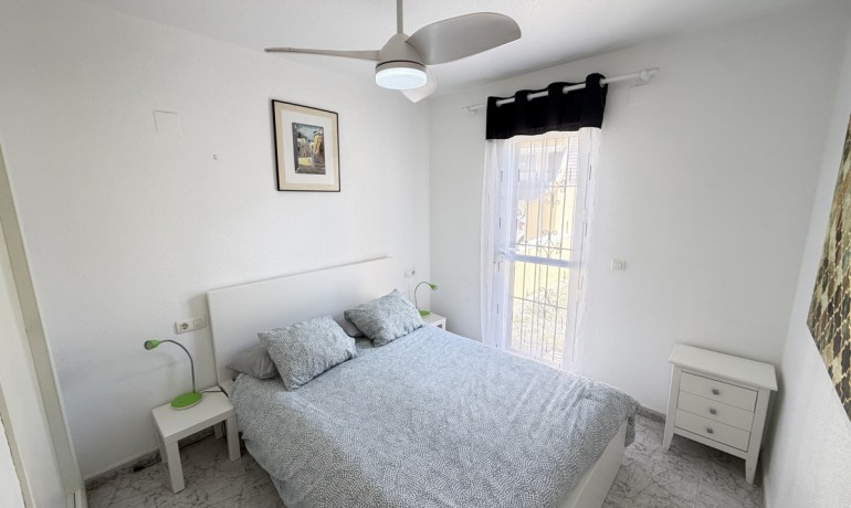 Venta - Apartamento / piso -
Villamartin