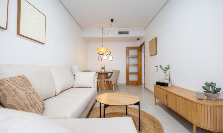 Venta - Apartamento / piso -
Torrevieja Centro - Playa del Cura