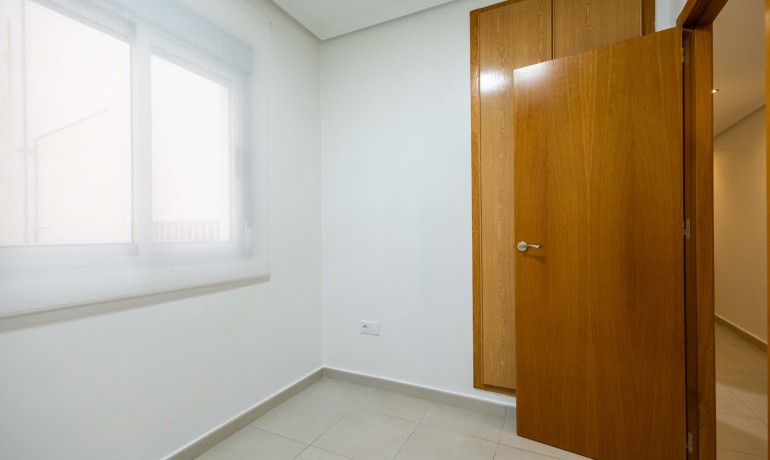 Venta - Apartamento / piso -
Torrevieja Centro - Playa del Cura