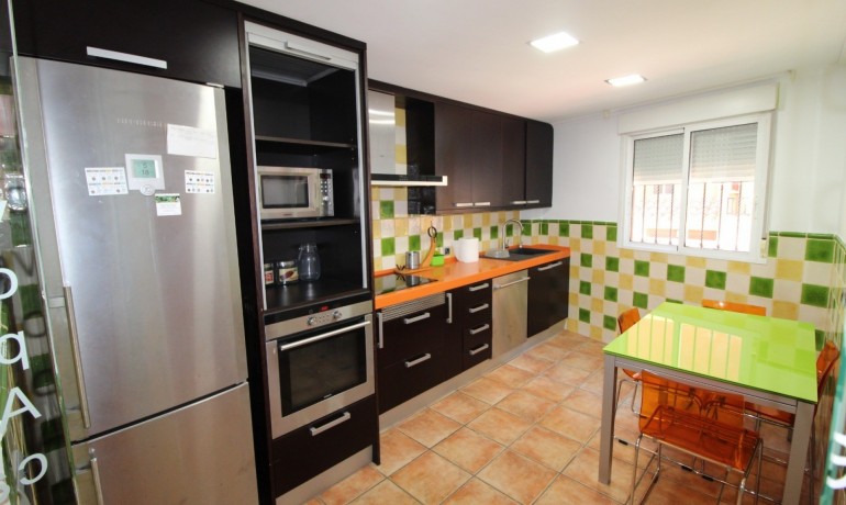 Venta - Casa -
Catral* - pueblo