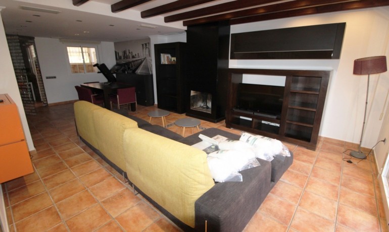 Venta - Casa -
Catral* - pueblo