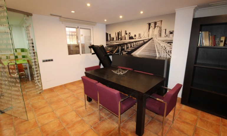 Venta - Casa -
Catral* - pueblo