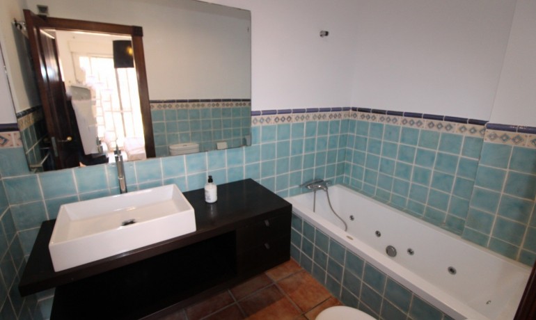 Venta - Casa -
Catral* - pueblo