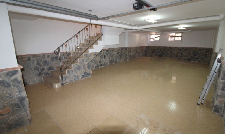 Venta - Casa -
Catral* - pueblo