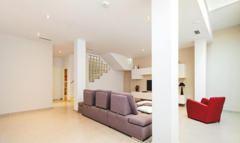 Venta - Villa -
Torrevieja