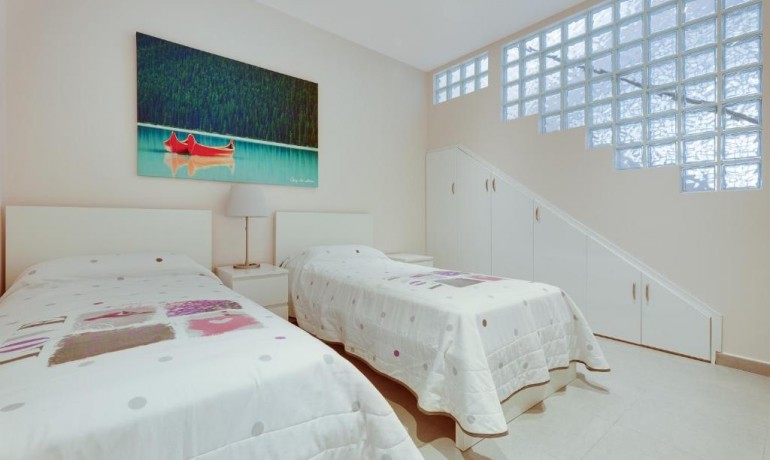 Venta - Villa -
Torrevieja