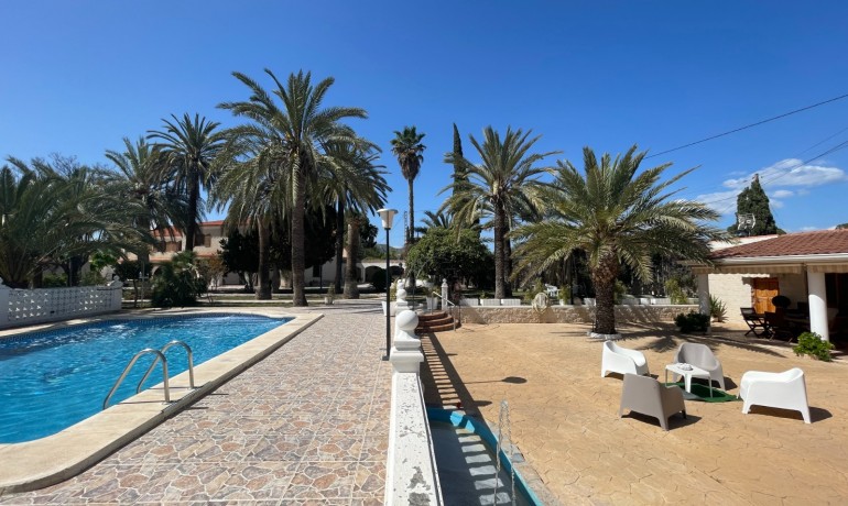 Revente - Finca Country Property -
Elda