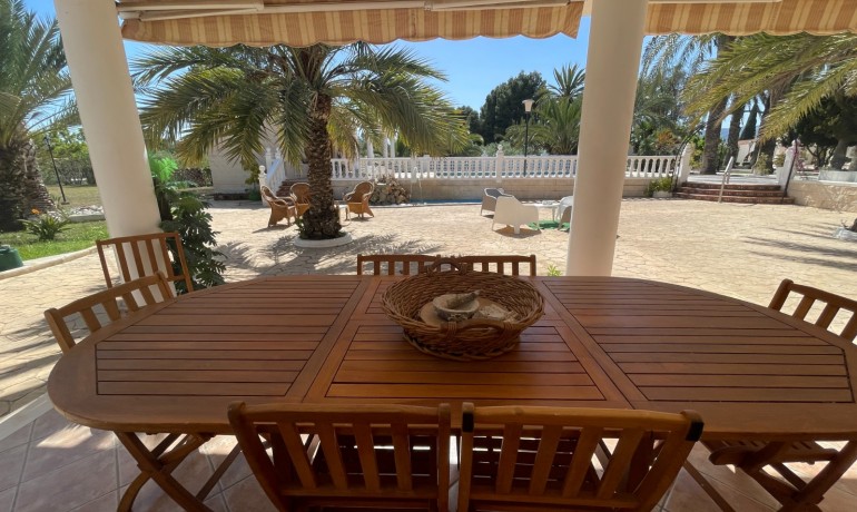 Revente - Finca Country Property -
Elda