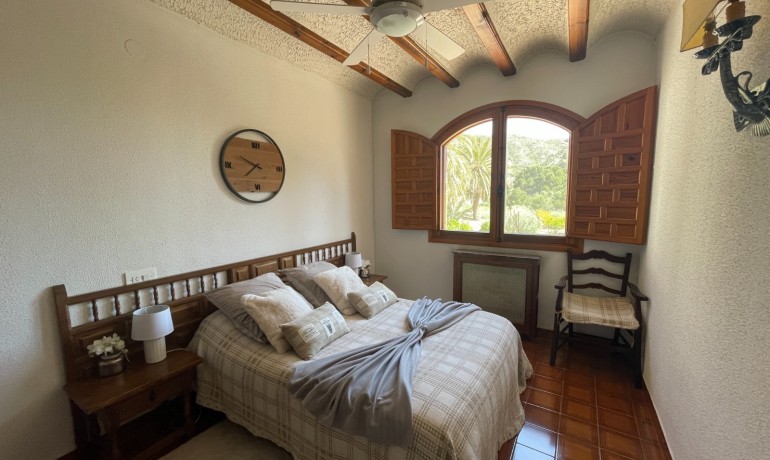 Revente - Finca Country Property -
Elda