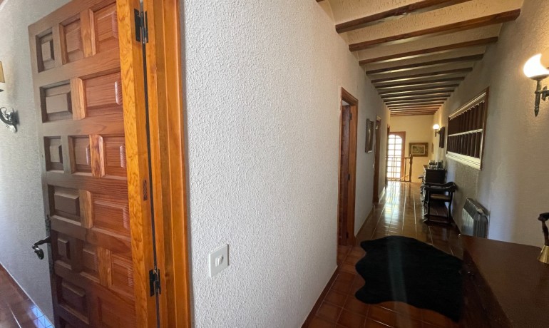 Revente - Finca Country Property -
Elda