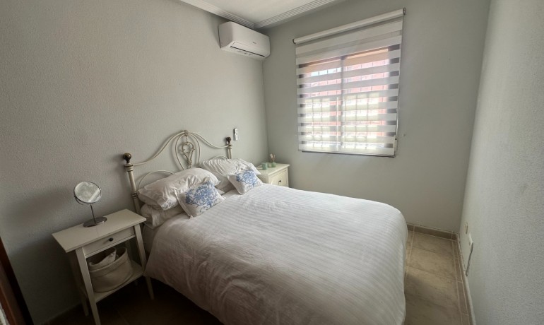 Venta - Apartamento / piso -
Torrevieja - Aguas Nuevas