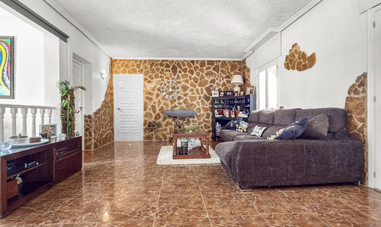 Sale - Villa -
Cuidad Quesada* - Ciudad Quesada