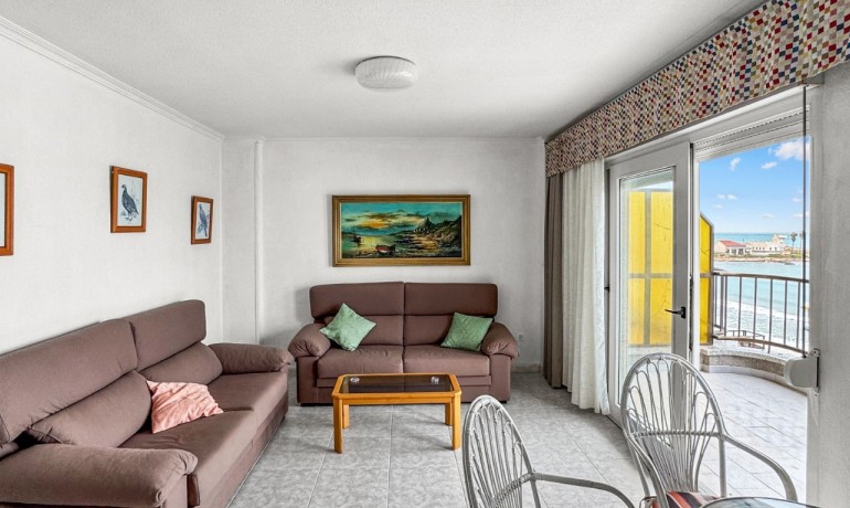 Venta - Apartamento / piso -
Torrevieja - Playa de los Locos