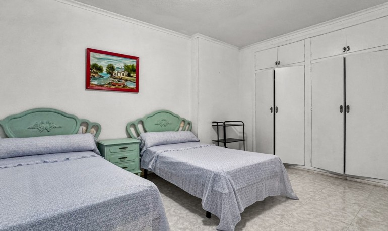 Venta - Apartamento / piso -
Torrevieja - Playa de los Locos