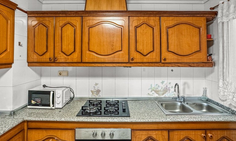 Venta - Apartamento / piso -
Torrevieja - Playa de los Locos