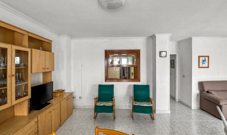 Venta - Apartamento / piso -
Torrevieja - Playa de los Locos