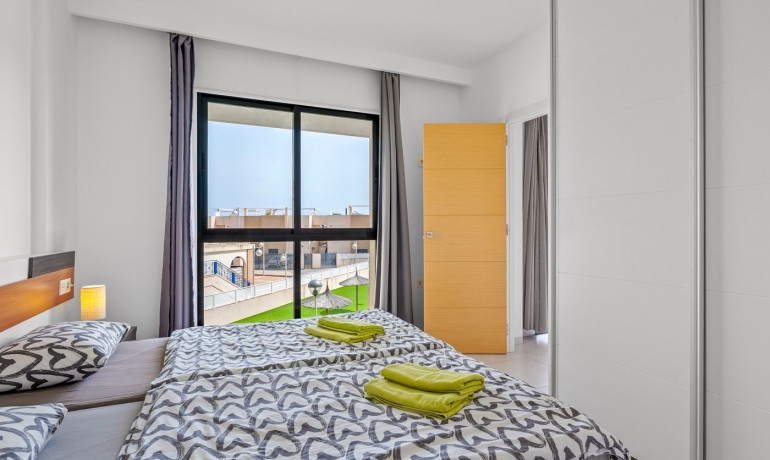 Venta - Apartamento / piso -
Orihuela Costa - La Zenia