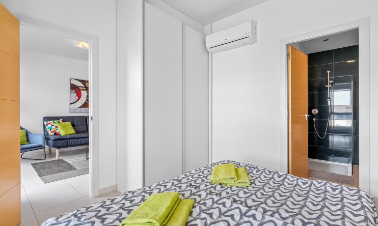 Venta - Apartamento / piso -
Orihuela Costa - La Zenia