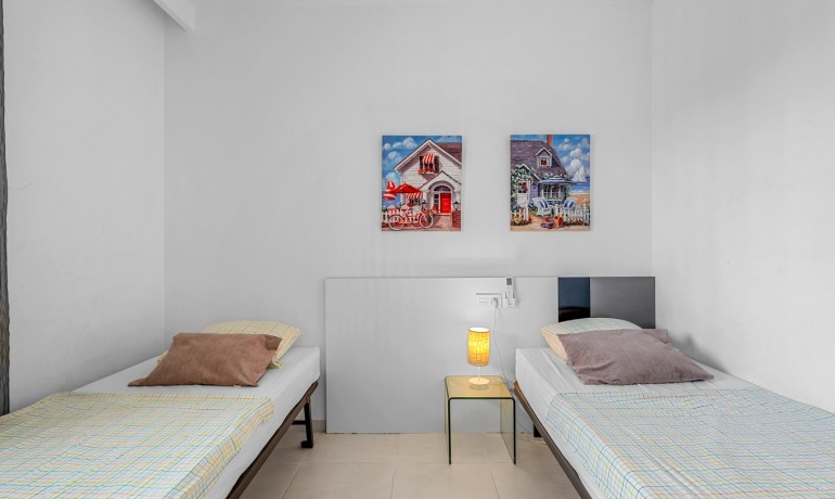Venta - Apartamento / piso -
Orihuela Costa - La Zenia