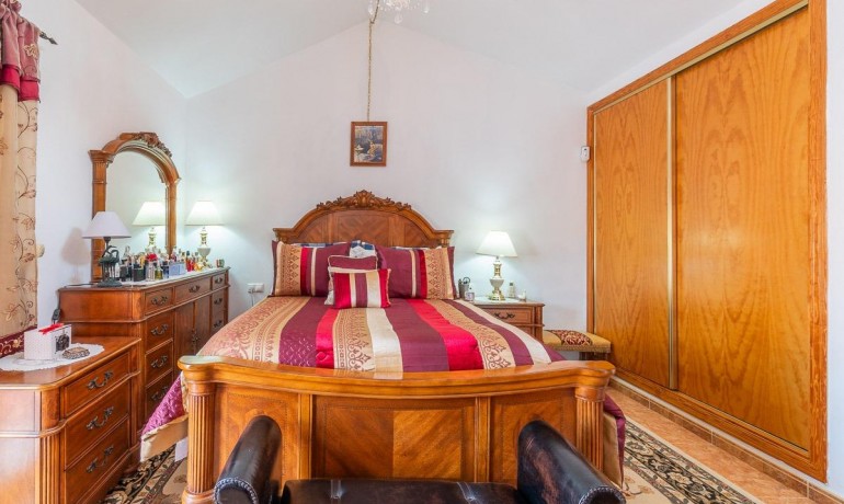 Venta - Casa -
Orihuela Costa - PAU 8