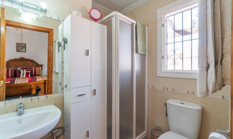 Venta - Casa -
Orihuela Costa - PAU 8