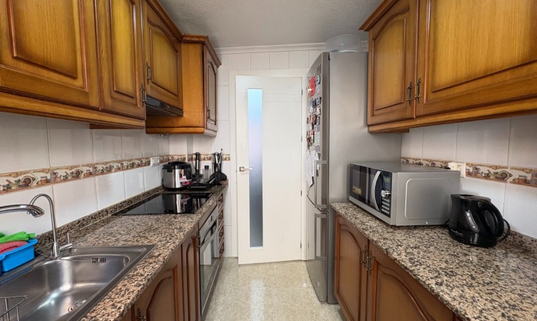 Venta - Apartamento / piso -
Torrevieja - Centro
