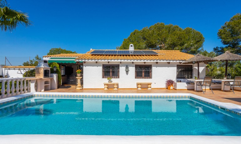 Venta - Villa -
Orihuela Costa - Villamartin