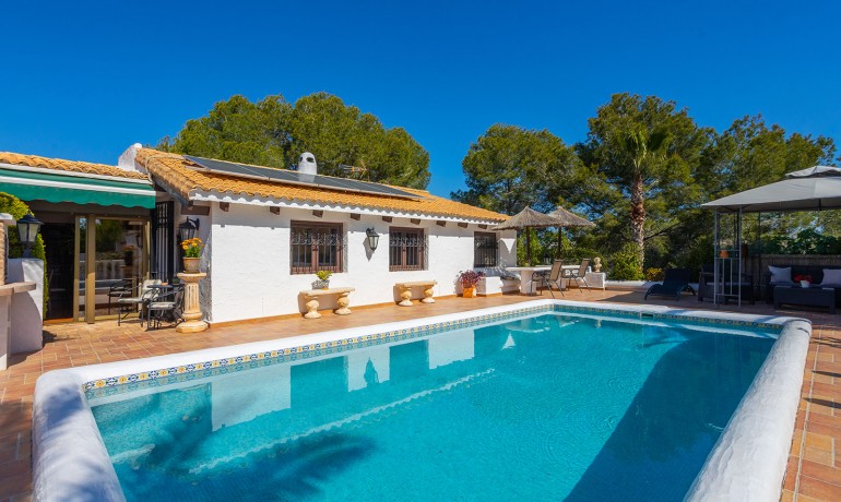 Venta - Villa -
Orihuela Costa - Villamartin