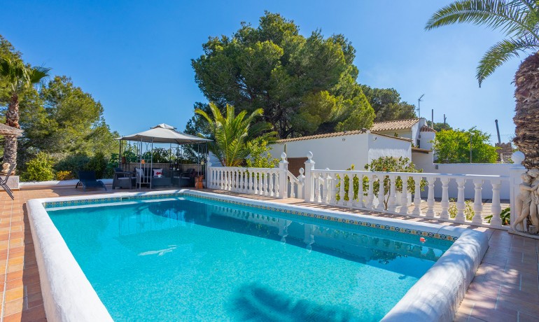 Venta - Villa -
Orihuela Costa - Villamartin