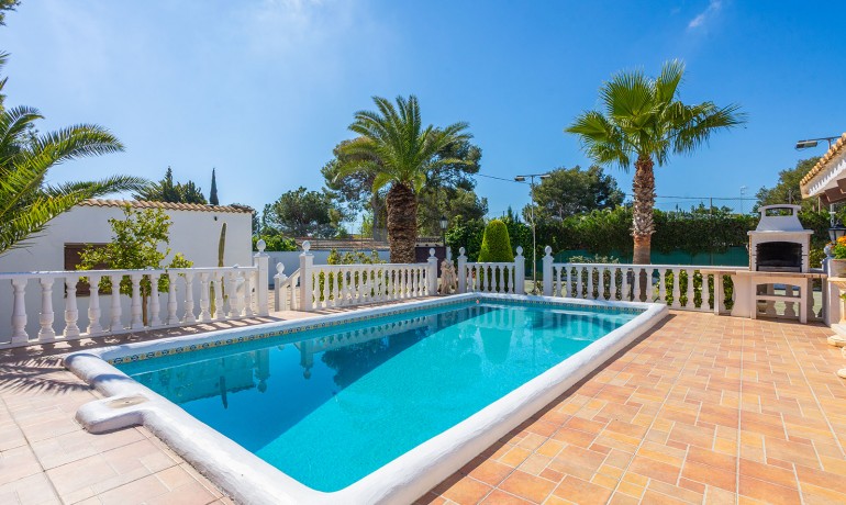 Venta - Villa -
Orihuela Costa - Villamartin