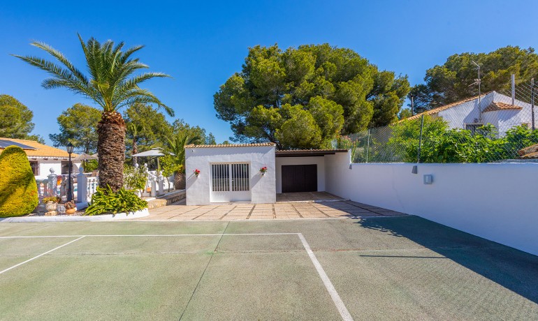 Venta - Villa -
Orihuela Costa - Villamartin