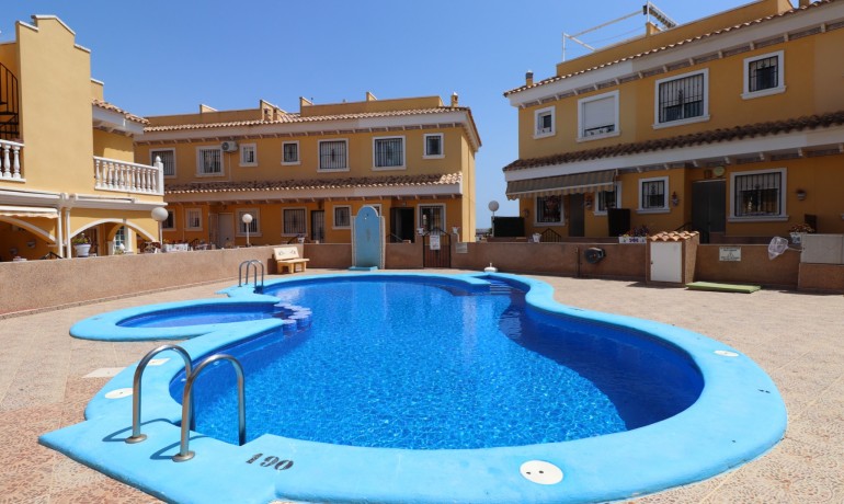 Venta - Casa -
Algorfa - La Finca Golf Resort