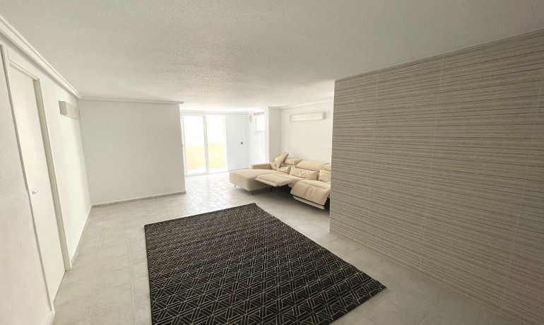 Venta - Villa -
Ciudad Quesada - Central Quesada