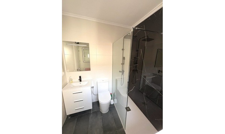Venta - Casa -
Ciudad Quesada - Benimar