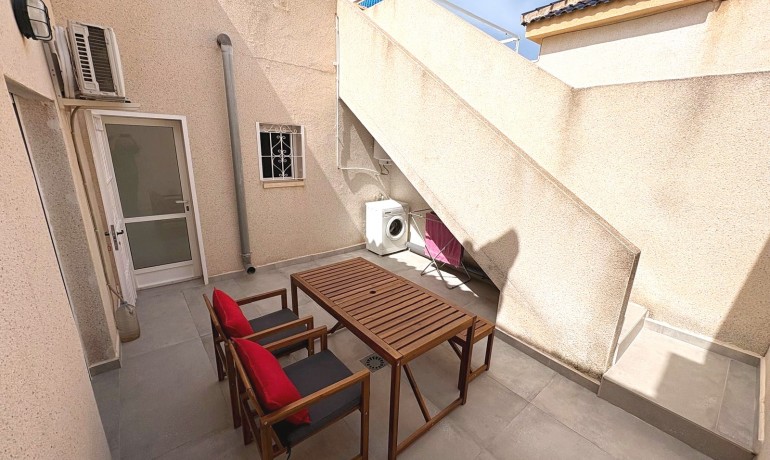 Venta - Casa -
Ciudad Quesada - Benimar