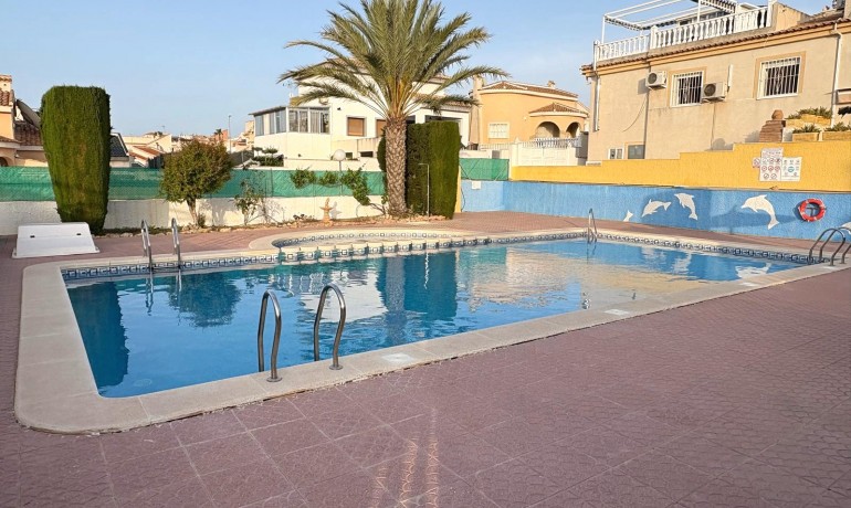 Venta - Casa -
Ciudad Quesada - Benimar