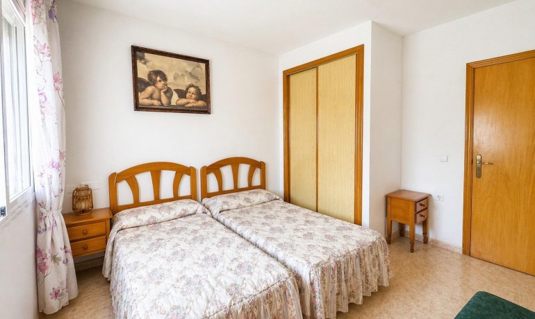 Venta - Apartamento / piso -
Torrevieja - Centro