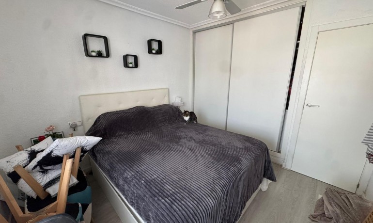 Venta - Apartamento / piso -
Torrevieja - La Siesta - El Salado - Torreta