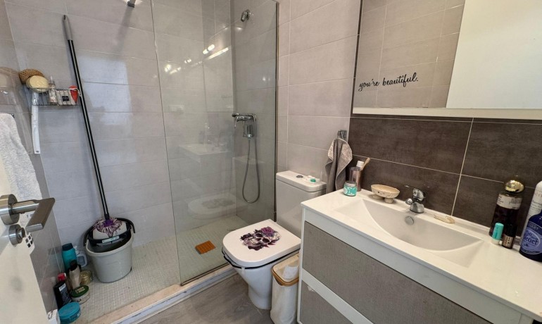 Venta - Apartamento / piso -
Torrevieja - La Siesta - El Salado - Torreta