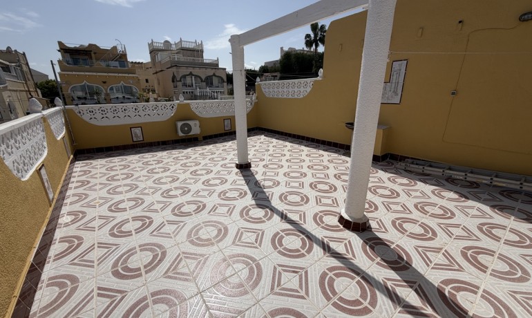 Venta - Apartamento / piso -
San Miguel de Salinas - San Miguel De Salinas