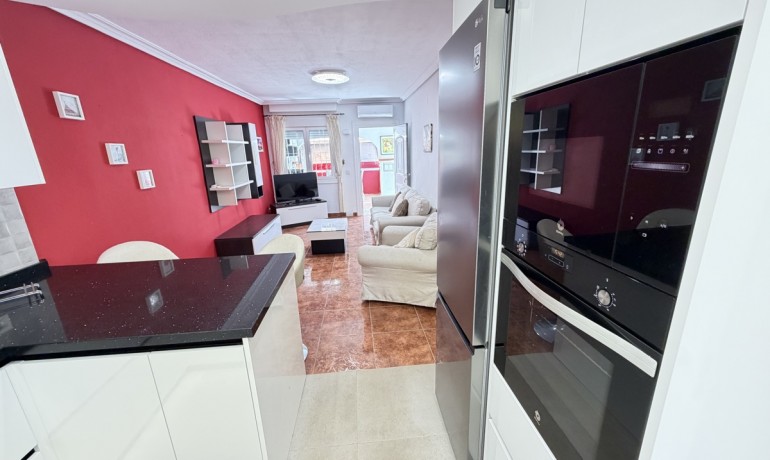 Venta - Apartamento / piso -
San Miguel de Salinas - San Miguel De Salinas