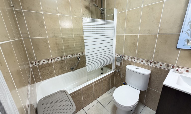 Venta - Apartamento / piso -
San Miguel de Salinas - San Miguel De Salinas