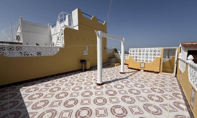 Venta - Apartamento / piso -
San Miguel de Salinas - San Miguel De Salinas