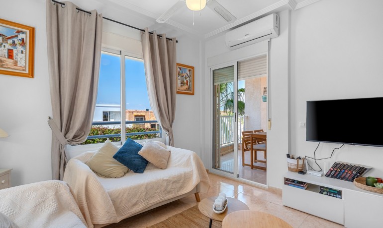 Venta - Apartamento / piso -
Torrevieja - La Mata