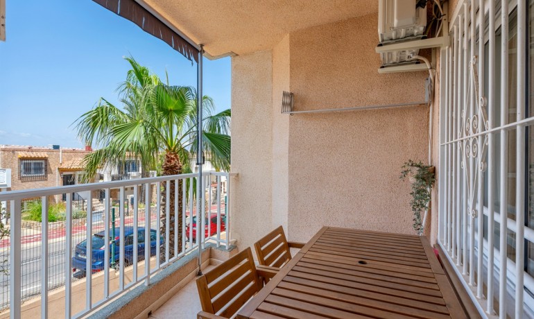 Venta - Apartamento / piso -
Torrevieja - La Mata