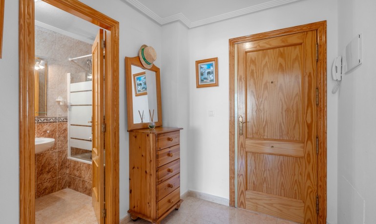 Venta - Apartamento / piso -
Torrevieja - La Mata