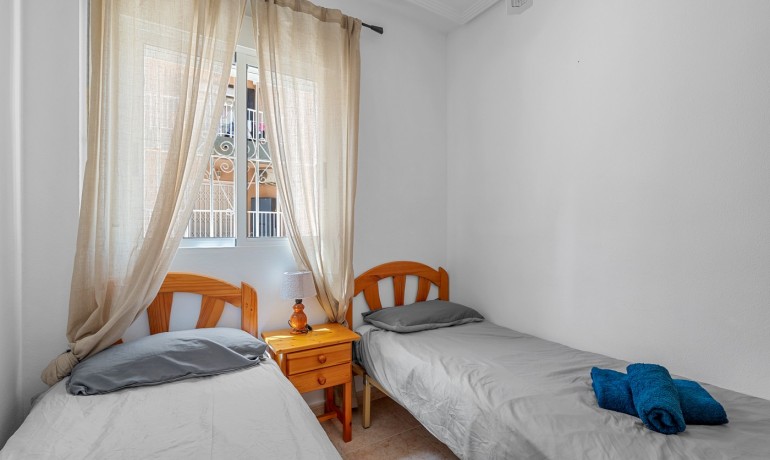 Venta - Apartamento / piso -
Torrevieja - La Mata