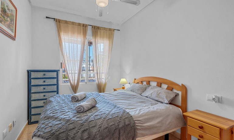 Venta - Apartamento / piso -
Torrevieja - La Mata